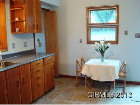 601 E Bradford St, Marion, IN 46952 photo 5