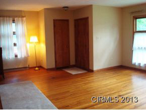 601 E Bradford St, Marion, IN 46952 photo 3