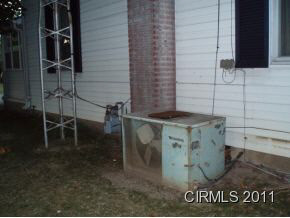 369 Walnut St, Wabash, IN 46992 photo 8