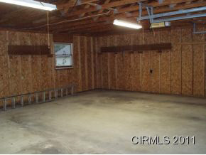369 Walnut St, Wabash, IN 46992 photo 3