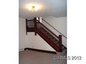 465 E Hill St, Wabash, IN 46992 photo 3