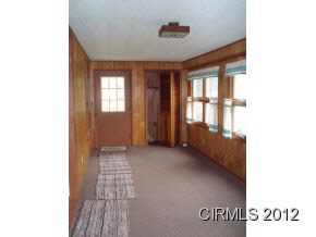 465 E Hill St, Wabash, IN 46992 photo 2