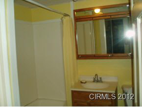643 Pike St, Wabash, IN 46992 photo 14
