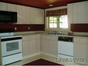 643 Pike St, Wabash, IN 46992 photo 9