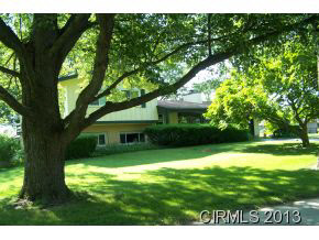 1616 N Broadview Dr, Marion, IN 46952 photo 1