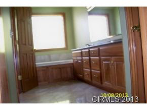 6015 Aurora Pl, Fort Wayne, IN 46804 photo 12