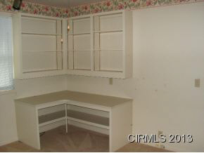 504 W Gardner Ct, Marion, IN 46952 photo 8