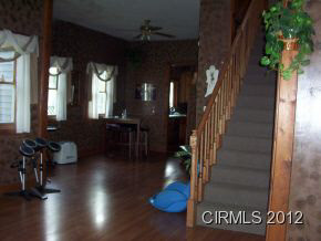 2206 S Gallatin St, Marion, IN 46953 photo 9