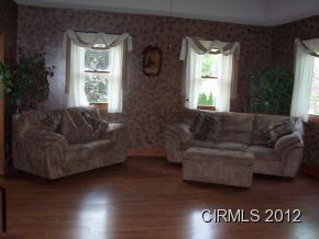 2206 S Gallatin St, Marion, IN 46953 photo 2