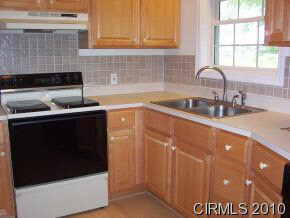 607 S Main, Sweetser, IN 46987 photo 3
