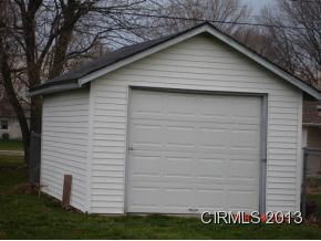 915 W Plainview Dr, Marion, IN 46953 photo 3