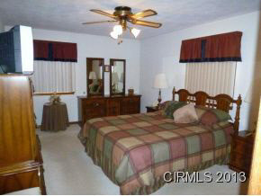 2896 Eastridge Dr, Marion, IN 46953 photo 13