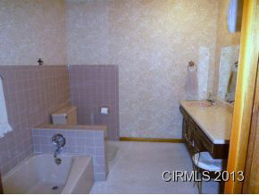 2896 Eastridge Dr, Marion, IN 46953 photo 12