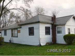 818 W 35th St, Marion, IN 46953 photo 3