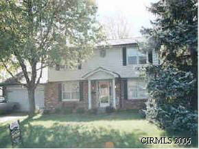 547 Circle Dr, Fairmount, IN 46928 photo 1