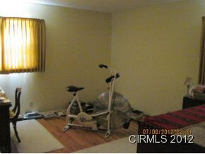 501 N Lenfesty Ave, Marion, IN 46952 photo 8
