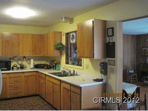 501 N Lenfesty Ave, Marion, IN 46952 photo 6