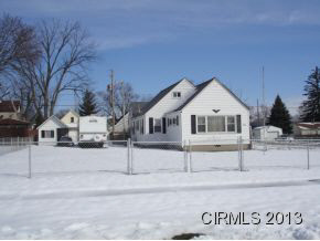 331 E South D St, Gas City, IN 46933 photo 3