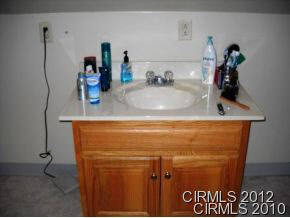 640 S Apperson Way, Kokomo, IN 46901 photo 16