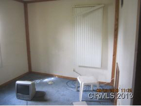 810 W Armstrong St, Frankfort, IN 46041 photo 4