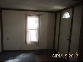 810 W Armstrong St, Frankfort, IN 46041 photo 5