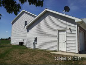 302 Eagle Dr, Sweetser, IN 46987 photo 2