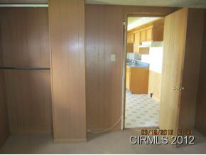 230 E Washington Ave, Peru, IN 46970 photo 8