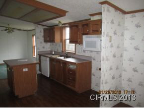 304 S Smith St, Swayzee, IN 46986 photo 8