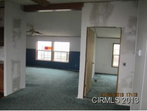 304 S Smith St, Swayzee, IN 46986 photo 11