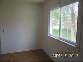 305 Blinn Ave, Frankfort, IN 46041 photo 7