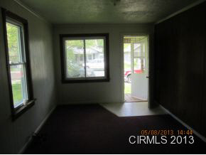 305 Blinn Ave, Frankfort, IN 46041 photo 3