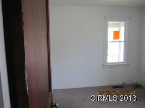 305 Blinn Ave, Frankfort, IN 46041 photo 4