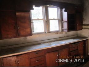 809 S Lyons Ave, Marion, IN 46953 photo 6