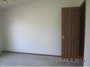 2609 W 300 S, Peru, IN 46970 photo 4