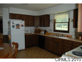 3964 S 575 E, Bringhurst, IN 46913 photo 5