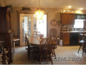 5664 N 300 W, Sharpsville, IN 46068 photo 3