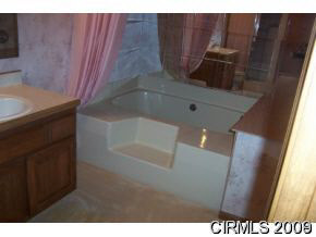 3020 Tumbleweed Dr, Kokomo, IN 46901 photo 6