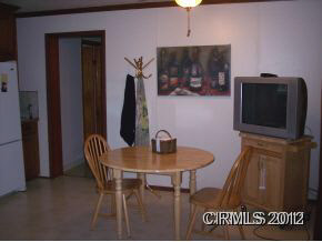 555 W Washington St, Galveston, IN 46932 photo 9