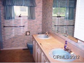 804 Maplewood Dr, Kokomo, IN 46901 photo 16
