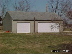 5262 E 100 N, Windfall, IN 46076 photo 2