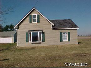 5262 E 100 N, Windfall, IN 46076 photo 1
