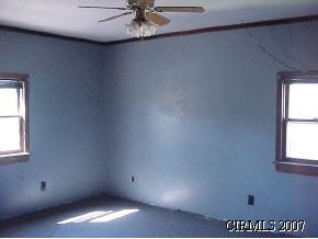 335 E Grant, Marion, IN 46952 photo 5