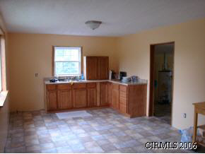 700 E 900 S, Fairmount, IN 46928 photo 2