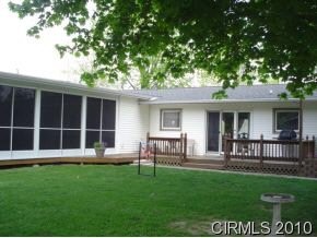 5104 S Harmon St, Marion, IN 46953 photo 2