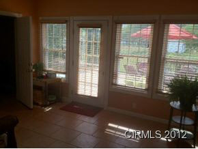 708 Maple St, Sweetser, IN 46987 photo 16