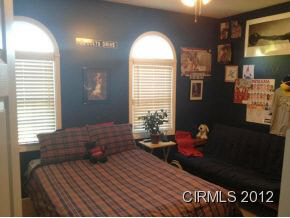 708 Maple St, Sweetser, IN 46987 photo 12