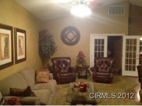708 Maple St, Sweetser, IN 46987 photo 6