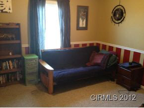 708 Maple St, Sweetser, IN 46987 photo 14