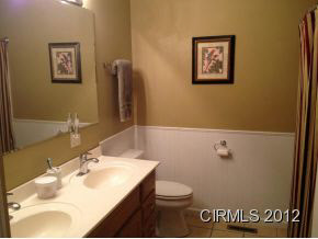 708 Maple St, Sweetser, IN 46987 photo 15