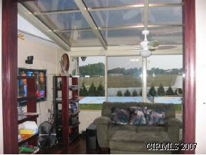 2103 E Charles Rd, Marion, IN 46952 photo 4